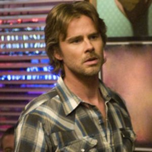 Sam Trammell in un'immagine dell'episodio Burning House of Love della serie True Blood