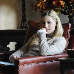 Sarah LaFleur è la fidanzata di Connor nell'episodio 'Tornado Girl' di Ugly Betty