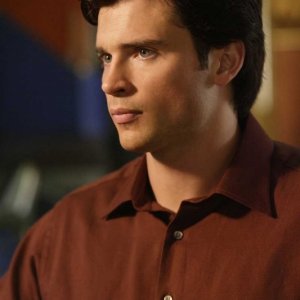 Tom Welling è Clark Kent nella serie tv Smallville, episodio: Prey