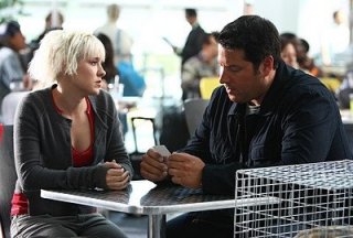 Brea Grant e Greg Grunberg in una scena dell'episodio Dying of the Light di Heroes