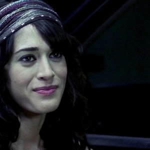 Lizzy Caplan in una scena dell'episodio Burning House of Love della serie tv True Blood