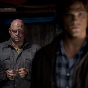 Jared Padalecki e David Mattey nella serie tv Supernatural, episodio: Yellow Fever