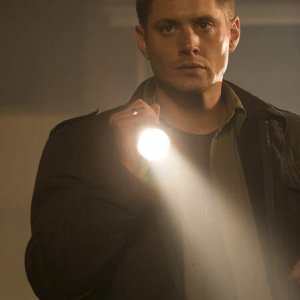 Jensen Ackles in un momento dell'episodio 'Yellow Fever' della quarta stagione di Supernatural