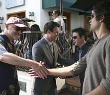 Frank Darabont, Joshua LeBar, Kevin Connolly e Adrian Grenier nell'episodio First Class Jerk di Entourage