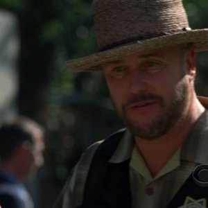 William Petersen è Gil Grissom  in una scena dell'episodio 'Art Imitates Life' della nona stagione di CSI