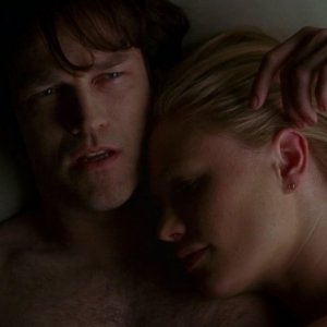 Anna Paquin e Stephen Moyer nell'episodio The Fourth Man in the Fire di True Blood