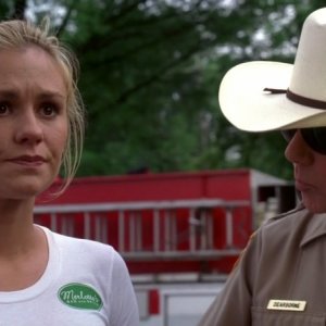 Anna Paquin in una scena dell'episodio The Fourth Man in the Fire di True Blood