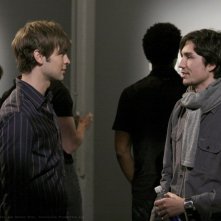 John Patrick Amedori con un collega nell'episodio 'Pret-a-Poor-Jenny' della serie tv Gossip Girl