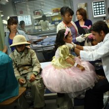 John Stamos E Linda Cardellini In Una Scena Dell Episodio Haunted Della Serie Tv Er Medici In Prima Linea 94301