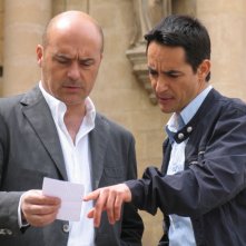 Luca Zingaretti con Peppino Mazzotta nell'episodio Le ali della sfinge della fiction Il commissario Montalbano