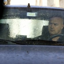 Luca Zingaretti in una scena dell'episodio La pazienza del ragno de Il commissario Montalbano