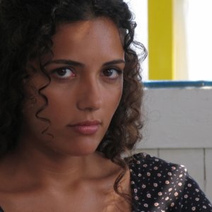 Serena Rossi in una scena dell'episodio Vampa d'Agosto della fiction Il commissario Montalbano
