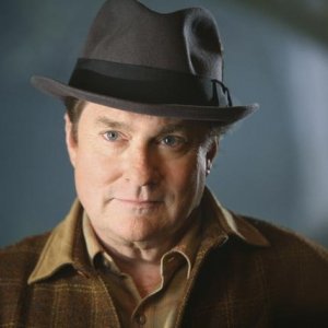 Stephen Root in una scena dell'episodio 'Oh Oh Oh It's Magic' della serie tv Pushing Daisies