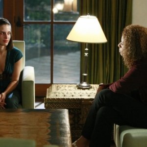 Jessica Lowndes in una scena dell'episodio 'There's No Place Like Homecoming' della serie tv 90210