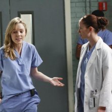 Chyler Leigh e Melissa George nell'episodio 'These Ties That Bind' della serie televisiva Grey's Anatomy