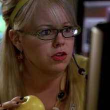Kirsten Vangsness è Penelope Garcia nella serie tv Criminal Minds, episodio 'Catching Out'