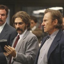 Michael Imperioli con Harvey Keitel nell'episodio 'Things to Do in New York When You Think You're Dead' della serie Life On Mars