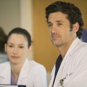 Patrick Dempsey e Chyler Leigh nell'episodio 'These Ties That Bind' della serie tv Grey's Anatomy
