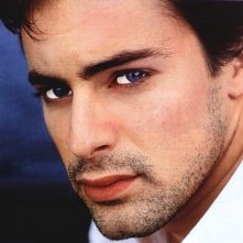 Un primo piano di Gedeon Burkhard