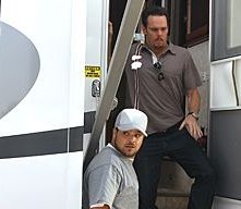Kevin Dillon e Jerry Ferrara in una scena dell'episodio 'Pie' di Entourage