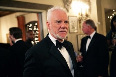 Malcolm McDowell nell'episodio Villains di Heroes