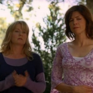 Una sequenza dell'episodio Bloodline, della serie Ghost Whisperer.