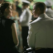 Emily Deschanel insieme a Brendan Fehr a una serata di gala nell'episodio 'The Con Man in the Meth Lab' della serie tv Bones