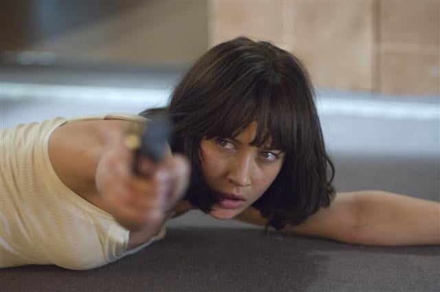 Olga Kurylenko in una scena di Quantum of Solace