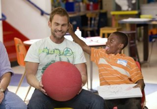 Seann William Scott e Bobb'e J. Thompson in un'immagine del film Role Models