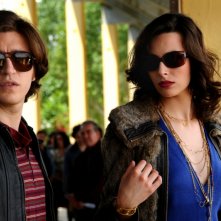 Daniela Virgilio ed Alessandro Roja in una scena del terzo episodio di Romanzo Criminale - La serie