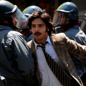 Marco Bocci in una scena del primo episodio di Romanzo Criminale - La serie