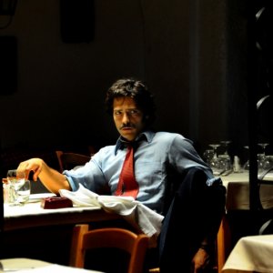 Marco Bocci in una scena del quinto episodio di Romanzo Criminale - La serie