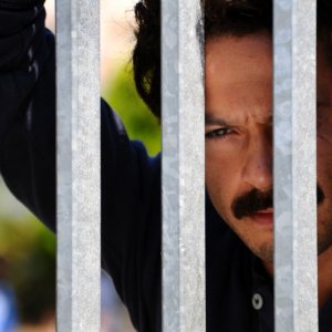 Mauro Meconi in una scena del sesto episodio di Romanzo Criminale - La serie