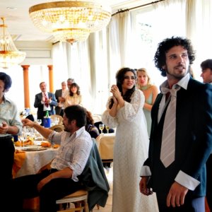 Una scena di gruppo del settimo episodio di Romanzo Criminale - La serie