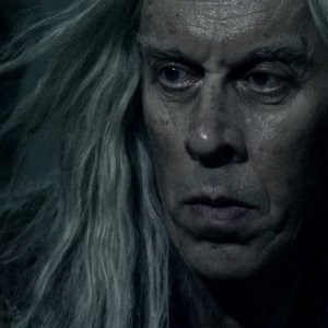 Bruce Spcence è il Mago Zedd nella serie Legend of the Seeker, episodio: Prophecy