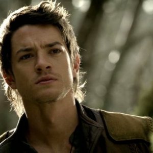 Craig Horner nel ruolo di Richard Cypher nella serie tv Legend of the Seeker, episodio: Prophecy