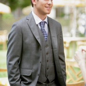 David Giuntoli in una scena dell'episodio All About What You Really, Really Want di Privileged