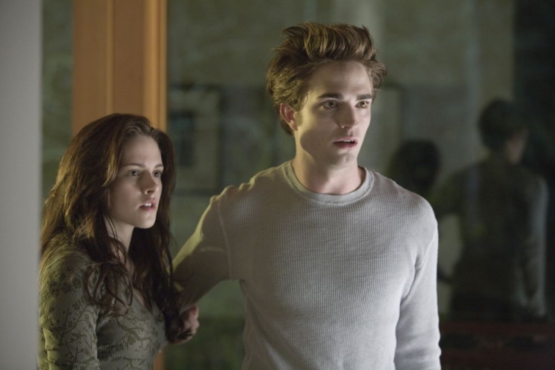 Kristen Stewart E Robert Pattinson In Una Scena Di Twilight 82076