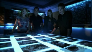 La squadra al lavoro nell'episodio Leave Out All the Rest di CSI