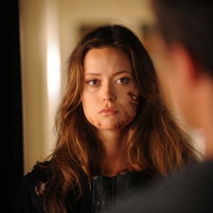 Summer Glau in una scena dell'episodio Self Made Man di The Sarah Connor Chronicles