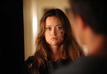 Summer Glau in una scena dell'episodio Self Made Man di The Sarah Connor Chronicles