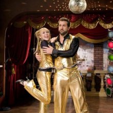 Joey Fatone e Miley Cyrus in una scena dell'episodio Le ripicche non sono mai utili di Hannah Montana