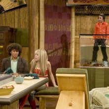 Miley Cyrus e Corbin Bleu in un momento dell'episodio We're All On This Date Together di Hannah Montana