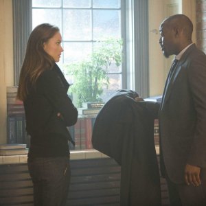 Olivia Wilde e Omar Epps in una scena dell'episodio Let Them Eat Cake  di Dr.House: Medical Division