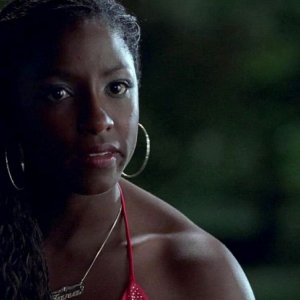 Rutina Wesley in una scena dell'episodio To Love is to Bury della serie True Blood
