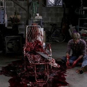 Un'immagine dell'episodio To Love is to Bury della serie True Blood