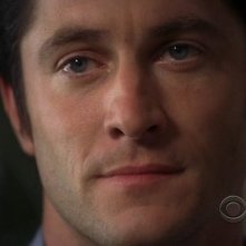 David Conrad in una sequenza dell'episodio Threshold di Ghost Whisperer (Stagione 4)