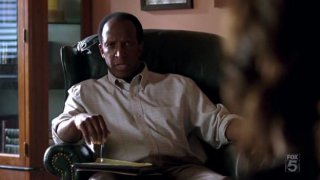 Dorian Harewood in una scena dell'episodio Complication di The Sarah Connor Chronicles