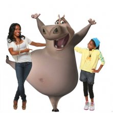 Jada Pinkett Smith e Willow Smith sono le doppiatrici dell'ippopotamo Gloria nel film Madagascar 2