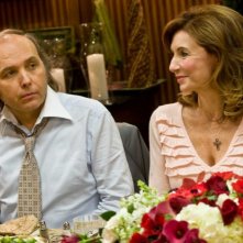 Dwight Yoakam e Mary Steenburgen in una scena del film Four Christmases